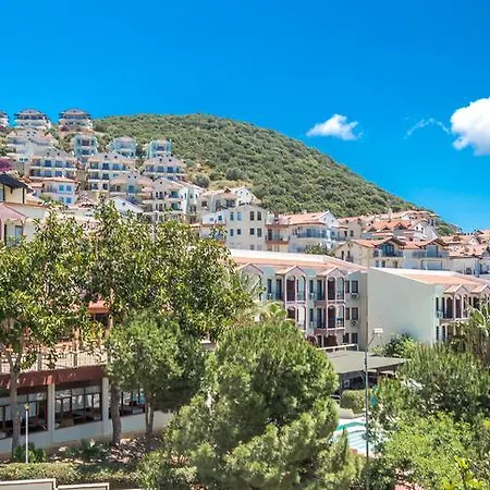 Hotel Club Phellos 3*