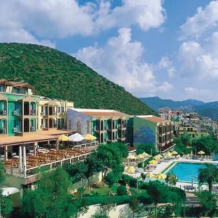 Club Phellos 3*